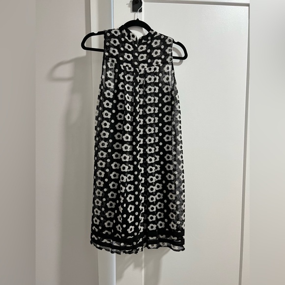 70’s inspired Anthropologie dress size 4 - Picture 3 of 3